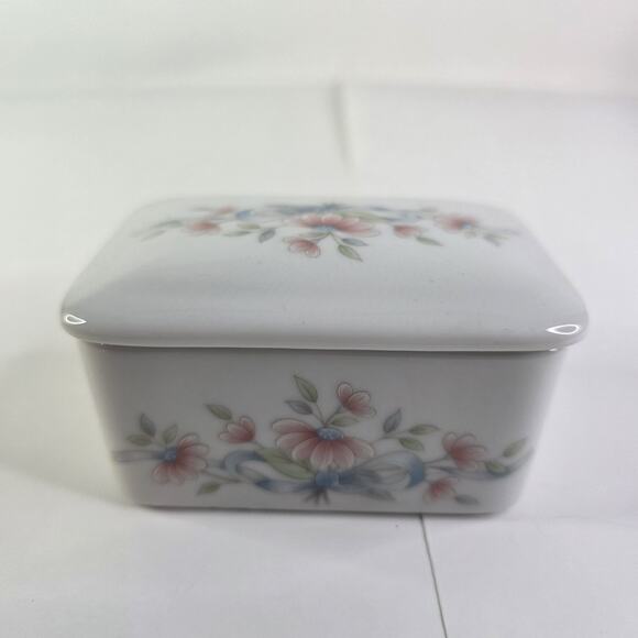 Princess House Exclusive Handcrafted Porcelain Vintage Trinket Box Japan Floral - Picture 6 of 12